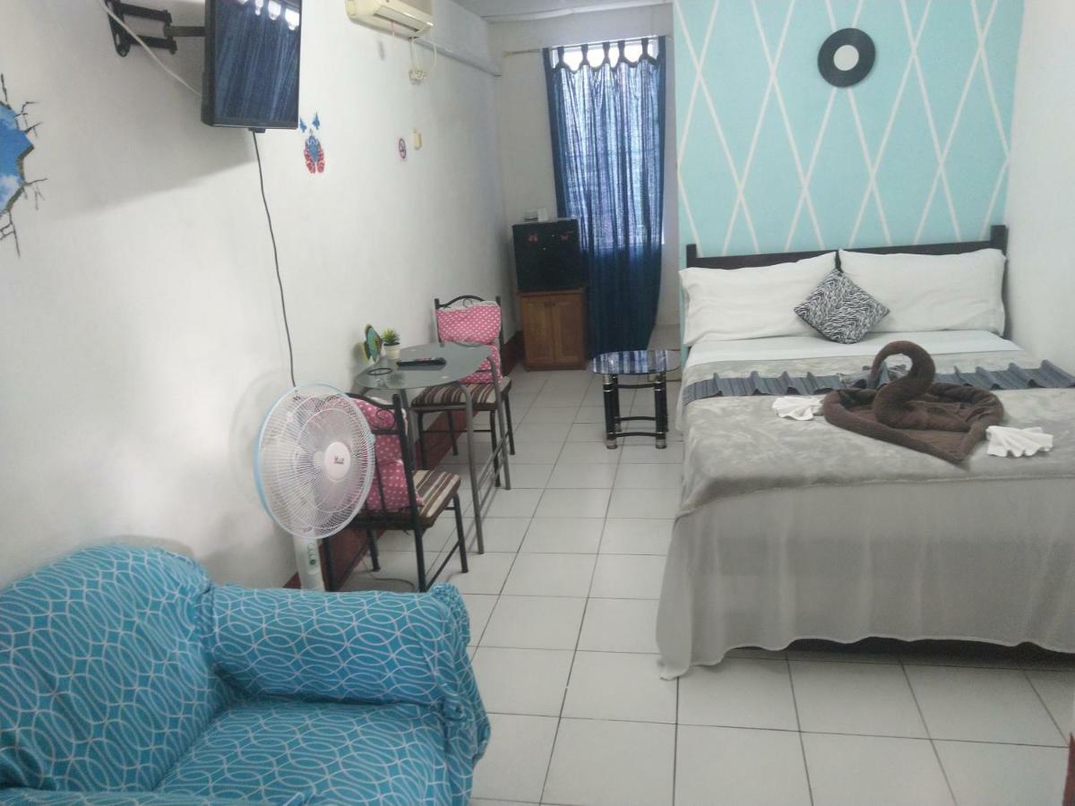 The Red Hut Inn Belize City Zewnętrze zdjęcie